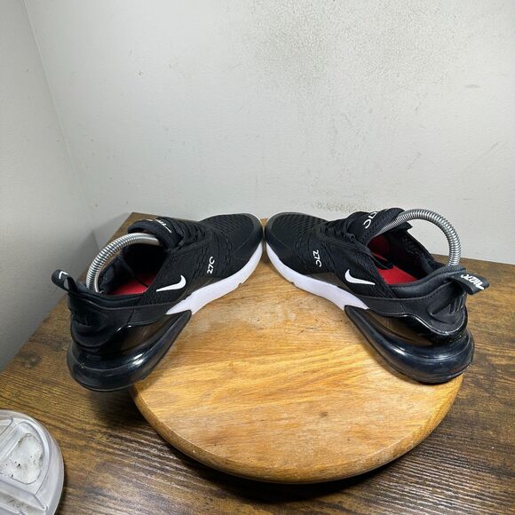 Nike Air Max 270 Women's Size 8.5 Black White Shoe Sneakers AH6789-001 - Picture 5 of 9